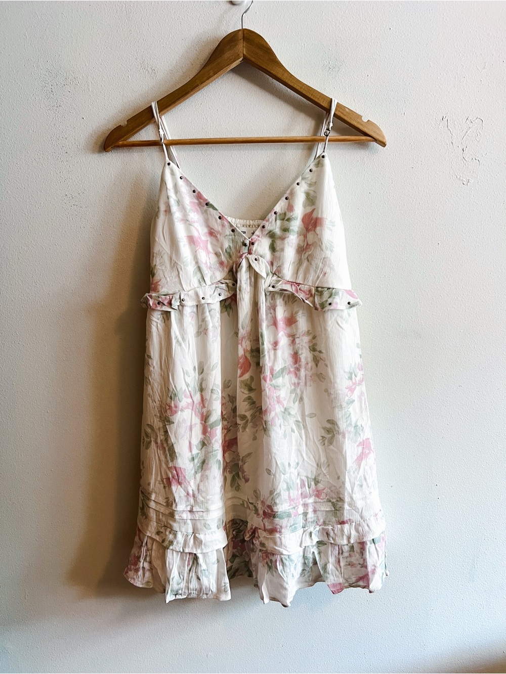 NWT Hollister Floral Ruffle Mini Dress Size Large